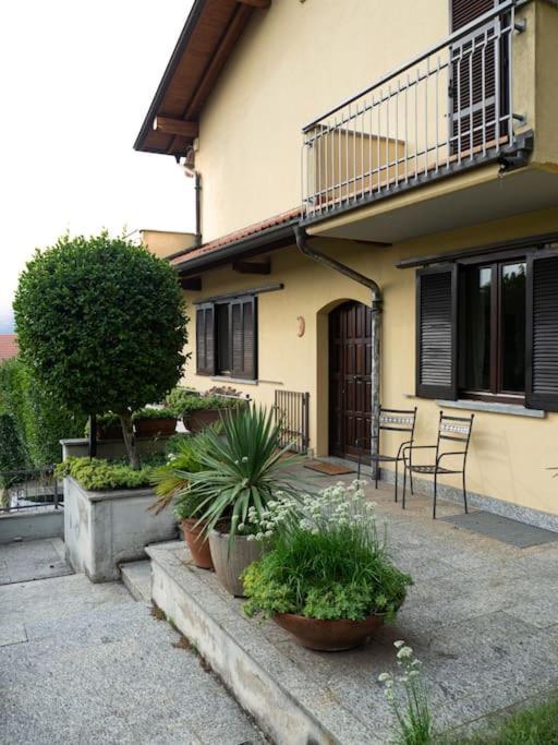 La Tua Villa Sul Lago - Casa Kollegger Luino Exteriör bild