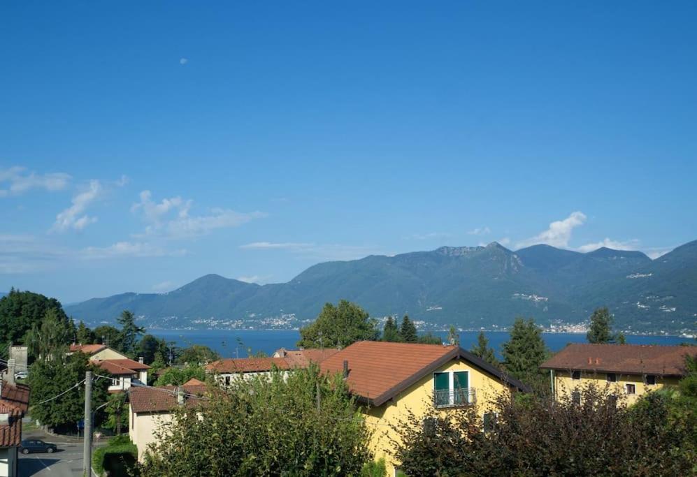 Amazing 3 Bedrooms Villa With Lavish Garden, Breathtaking Lake And Mountains View Luino Exteriör bild