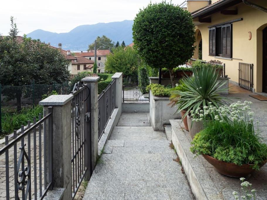 Amazing 3 Bedrooms Villa With Lavish Garden, Breathtaking Lake And Mountains View Luino Exteriör bild