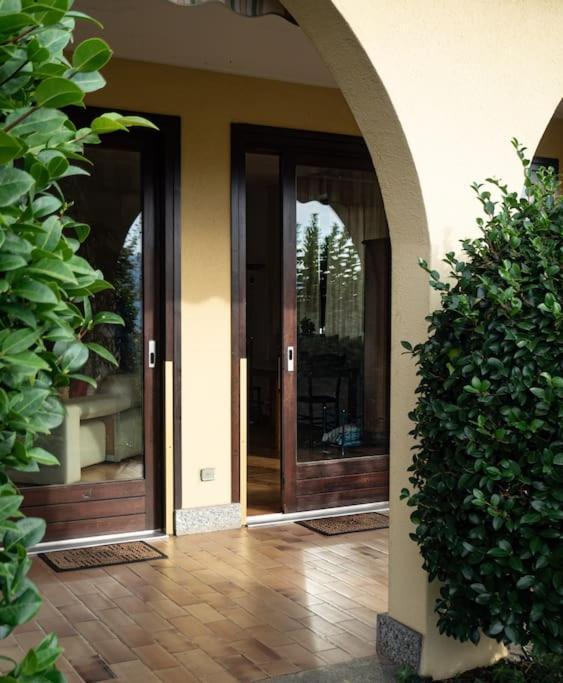 La Tua Villa Sul Lago - Casa Kollegger Luino Exteriör bild